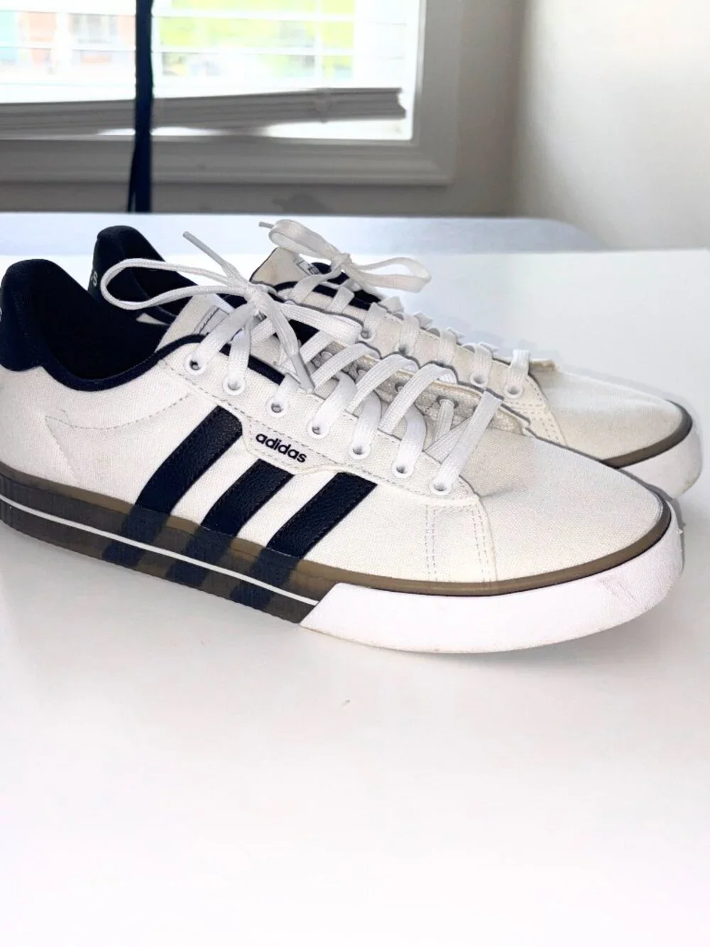 Men's Adidas Daily 3.0 'Translucent Outsole - Cloud White' Skating FW7049 sz. 11